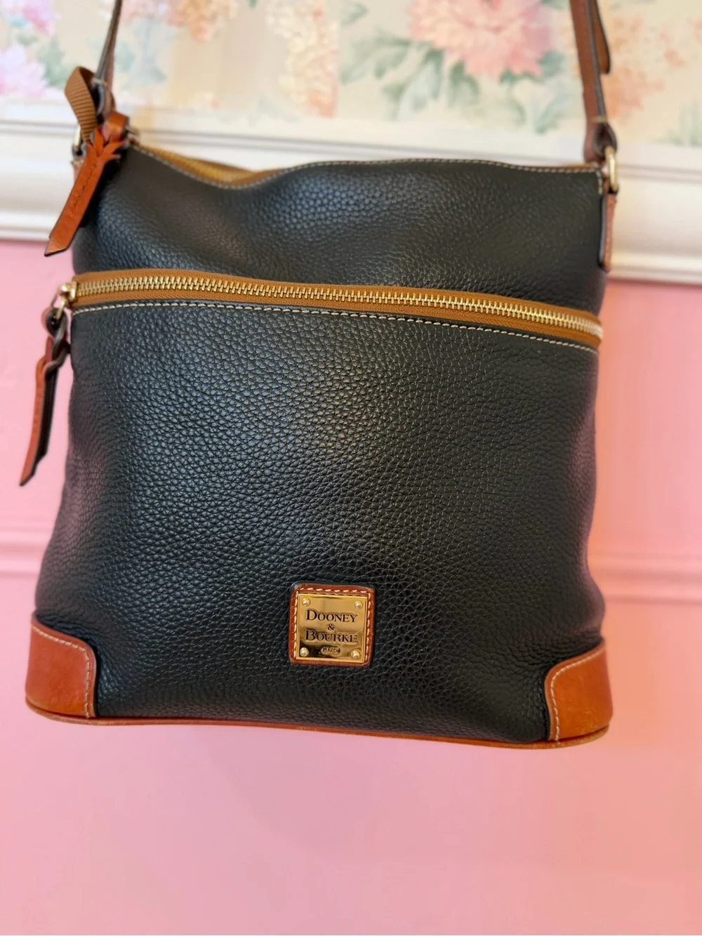 Y2kDooney & Bourke Black Pebbled Leather Crossbody with Brown Trim